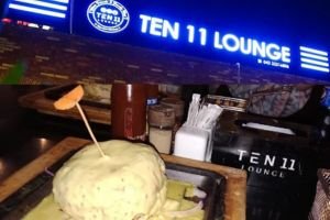 Ten 11 Lounge The Burger Spot chaskaclub
