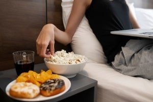 Midnight Snack Rules- What to Eat Before Bed