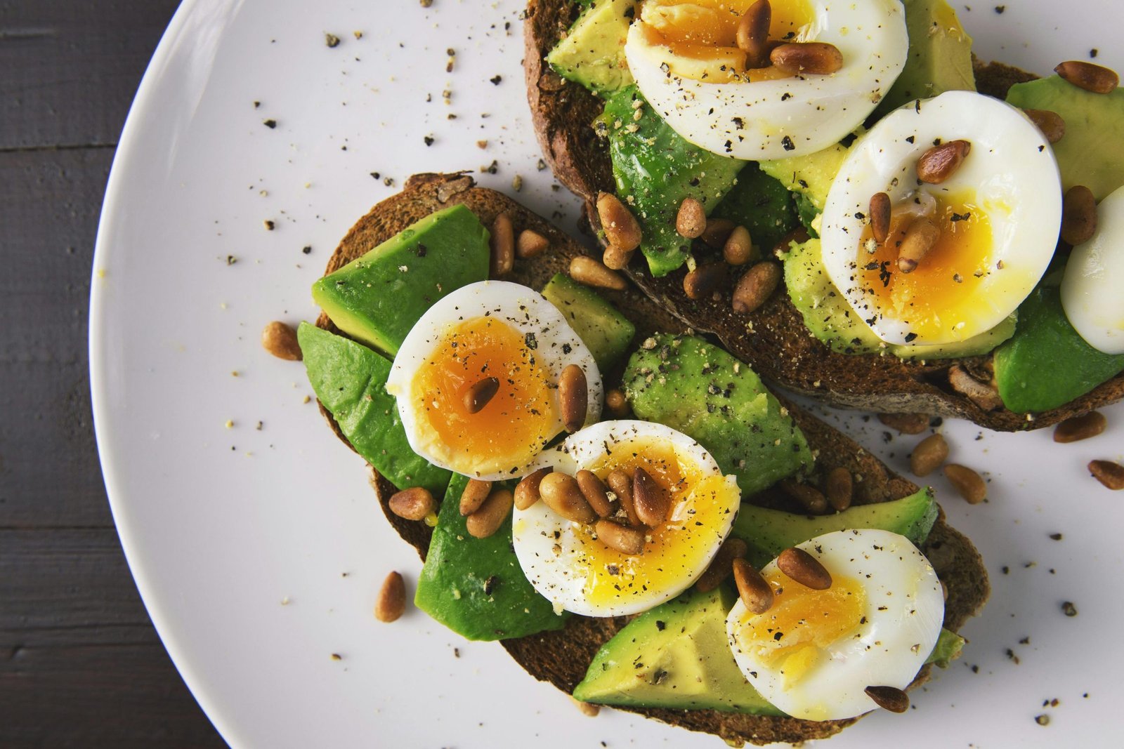 Unlock the Incredible Health Benefits of Eating 3-4 Eggs Daily 1 pexels foodie factor 162291 566566 scaled