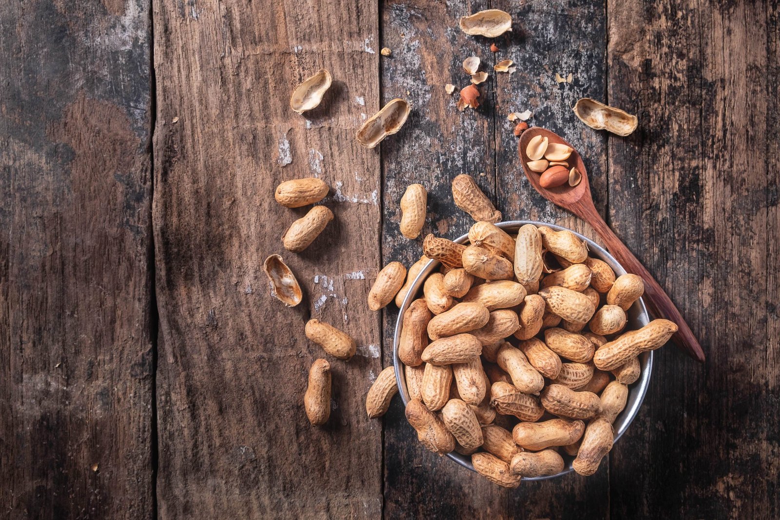 How Many Peanuts Should You Eat Per Day? Here's What Experts Say 1 How Many Peanuts Should You Eat Per Day? Here's What Experts Say